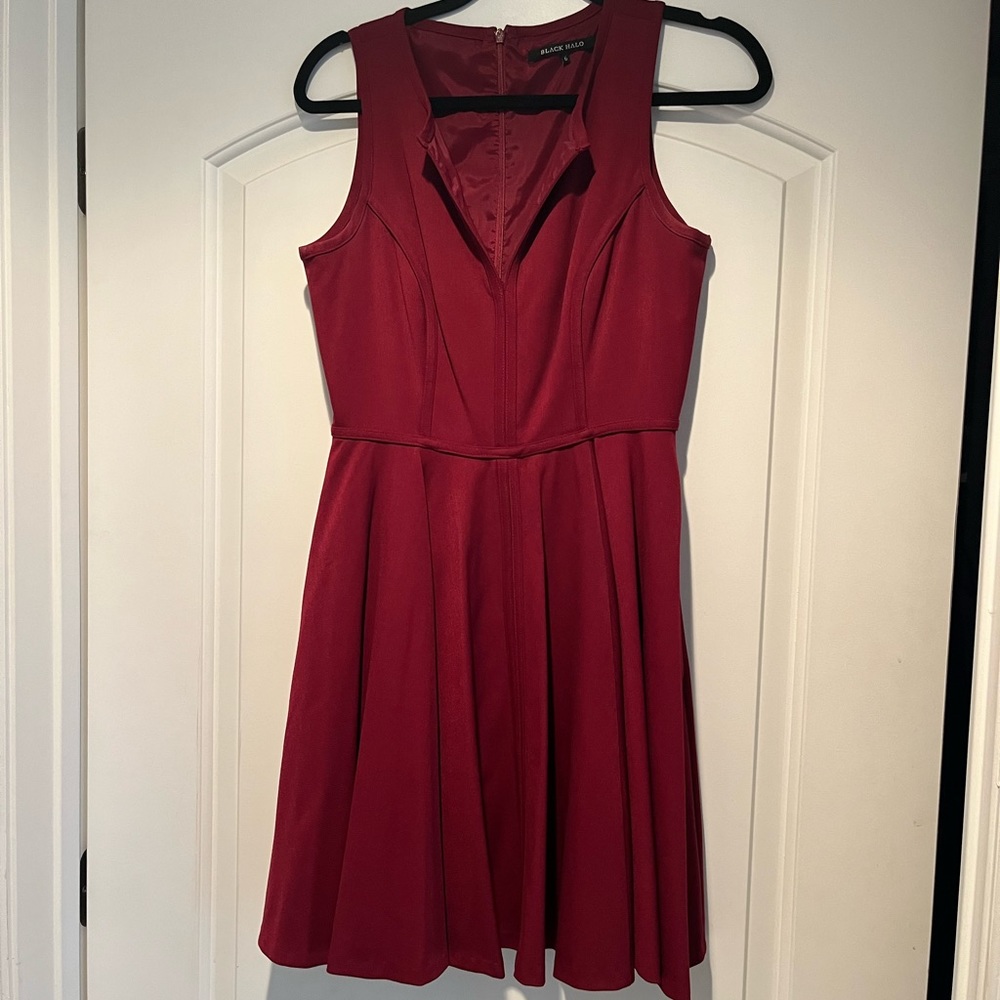 Black Halo wine colored sleeveless mini dress size 6 barely worn